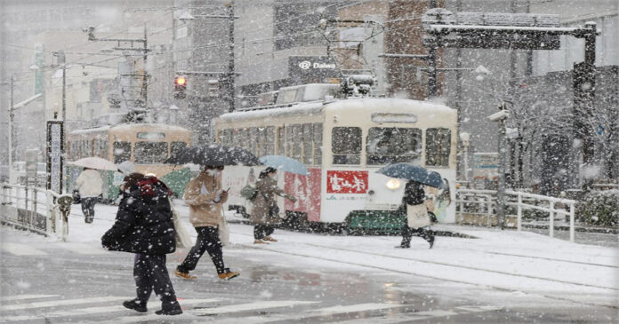 Japan snow