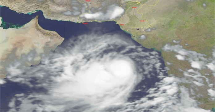 Cyclone Biparjoy closer to Karachi