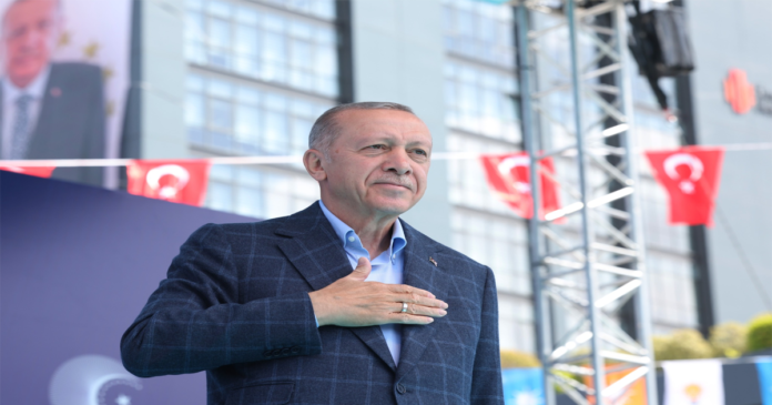 Erdogan begins Gulf tour