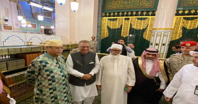 President Alvi meets Bangladeshi counterpart in Medina