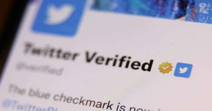 Twitter users verified to access TweetDeck