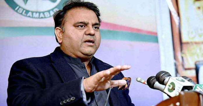 Fawad submits written apology to ECP