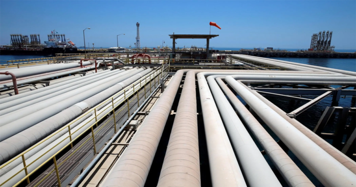 Saudi oil exports fall