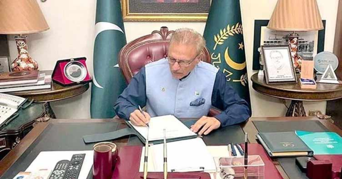 Alvi signs price control Amendment Bill into law