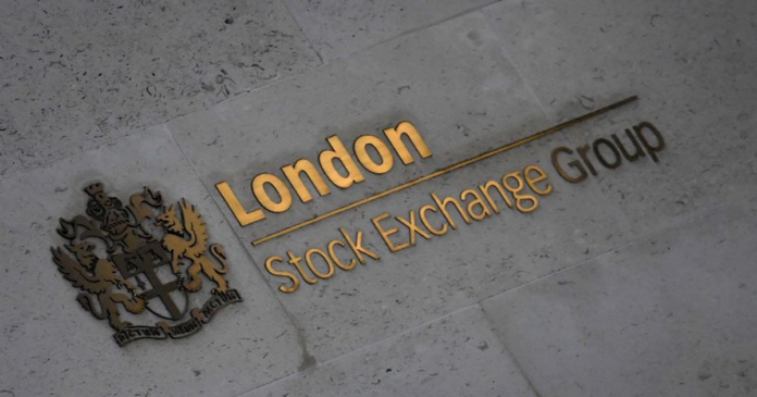 London stocks rise at open