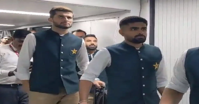 Pakistan team arrives in India