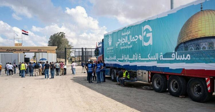 Egypt open Gaza crossing for aid trucks