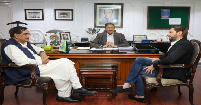 Shahid Afridi meets Zaka Ashraf